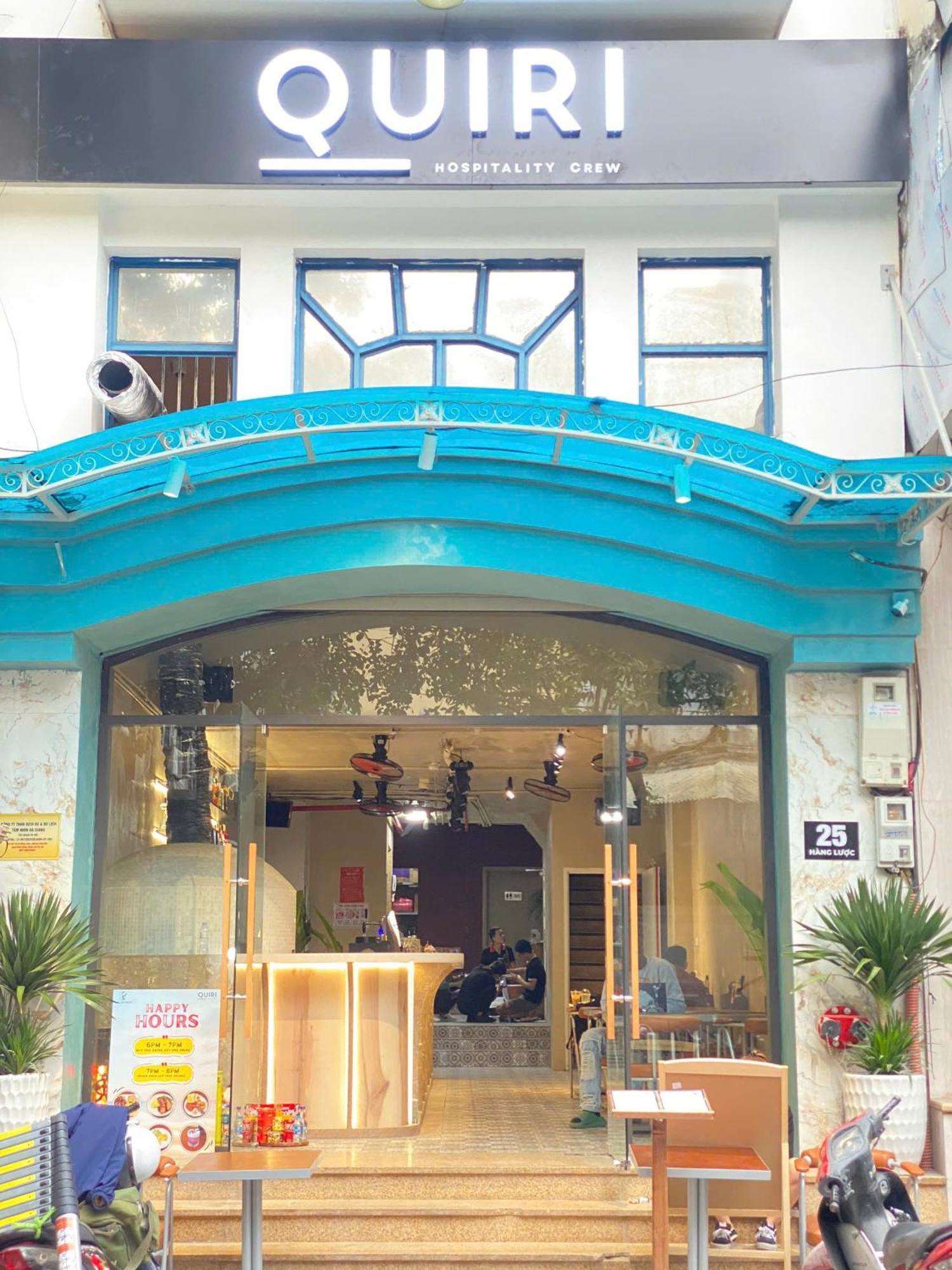Quiri Hostel Hanoi Buitenkant foto